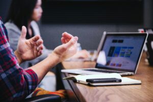 Professional freelance client communicate tips.